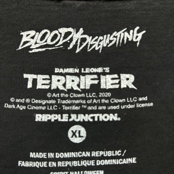 Bloody Disgusting X Terrifier Glow in the Dark Horror Tshirt size Extra Large - Picture 4 of 5